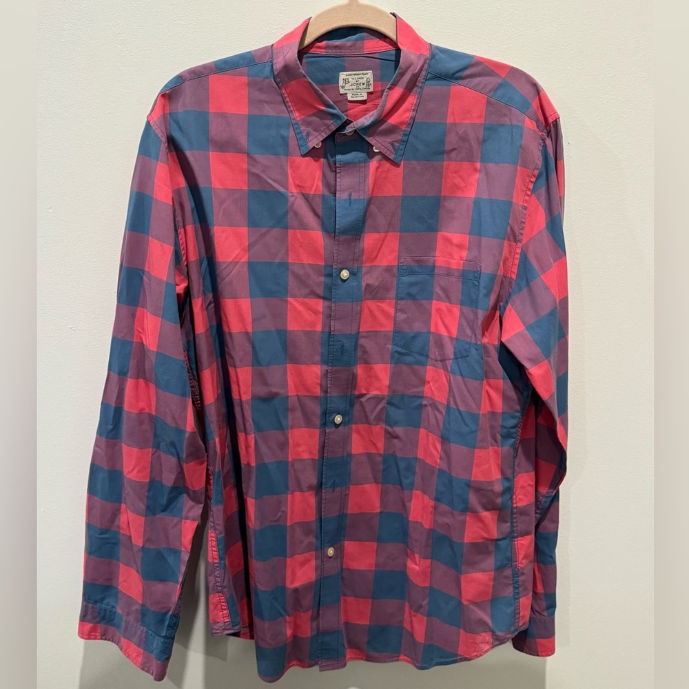 J. Crew Tailored Light Weight Button Down Shirt in Red/Blue - Men’s (L)
